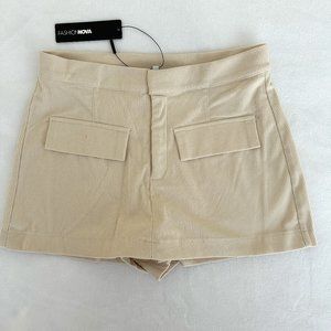 Fashion Nova Arden Corduroy Skort - NEW WITH TAGS, NEVER WORN - Size Medium